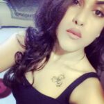 Naira Shah Instagram - Birthday 2k17!!! I m so blessed to hav family n friends like this! Who made my day so special for me!! 3 days of celebration! Love u so much n lucky to hav u all!! Mmuuahh!! 😘😘! Thanks for making it the beSt for me❤️❤️🎉😎! #birthday#friends#family#themostimportant#likes#follow#happiness#peaceofmind