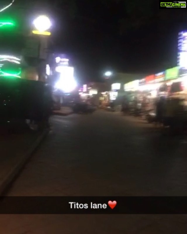 Naira Shah Instagram - Goa nightlife!! #amazing#fun#goa#nightlife#so#peacefull#snapstorys#goadairies2k16#beaches#likes#follows Baga Beach