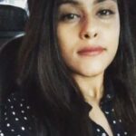 Naira Shah Instagram - Hahah! When boredom strikes during mumbai traffic!😛! #snapchat#video#boredom#irresistable#love#this#song#grooving#lovemyself#loveurself#candid#swag#cute#me#instalove#instafollow#instavideo#likes#instafamily 😍