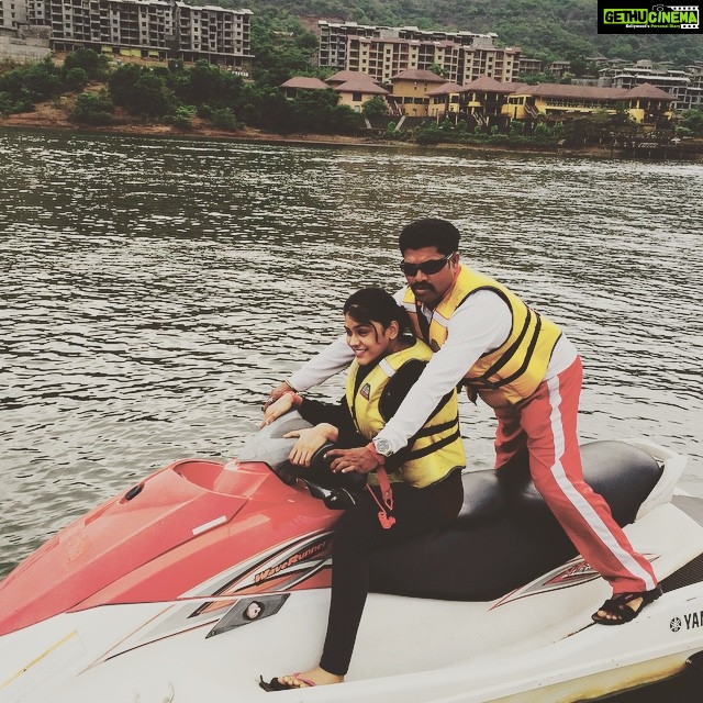 Naira Shah Instagram - #lavasa#i#am#tooexcited#lol#datlook#fun#family#lovefamily#jetski#watersports#amazing#thrilling#instalove#instapic#likes#likes4likes#iphoneshot#follow#follow4follow#cute#me#sports#holiday