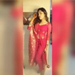 Naira Shah Instagram - Wishing everyone a happy happy diwali and prosperous New year!! 💫💫💥💯 #diwali#newyear#2021#nairashah