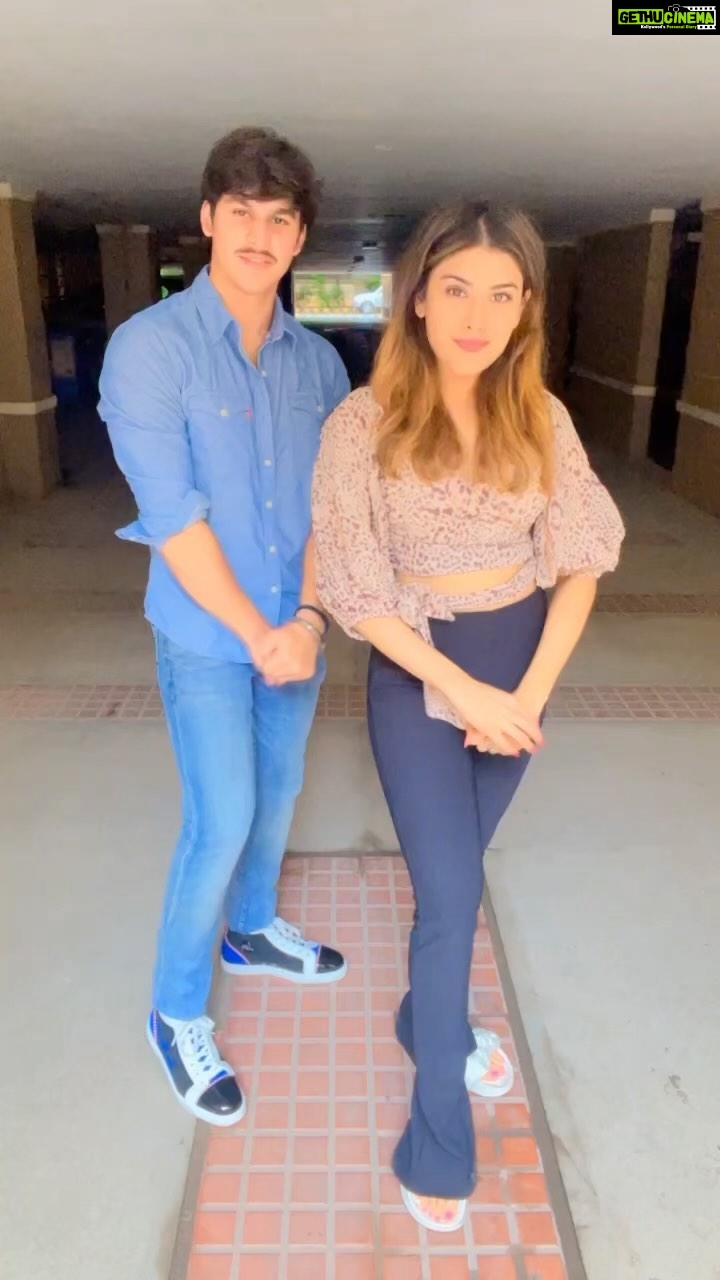 Naira Shah Instagram - #loveduet#lovereels#cutenessoverloaded#tamilcinema#comingsoon#2022#trendingreels #instagram ❤️❤️
