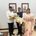 Navaneet Kaur Instagram – महाराष्ट्र के लाडले नेता, प्रदेश के उपमुख्यमंत्री माननीय देवेंद्र फडणवीस जी को शुभकामनाएं दी।
जय हनुमान।  जय श्री राम।