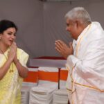Navaneet Kaur Instagram - नई दिल्ली में एनडीए क़े उपराष्ट्रपति पद के उम्मीदवार श्री जगदीप धनखड़ जी से मुलाक़ात कर उन्हे हार्दिक बधाई एवं शुभकामनाएं दीं.