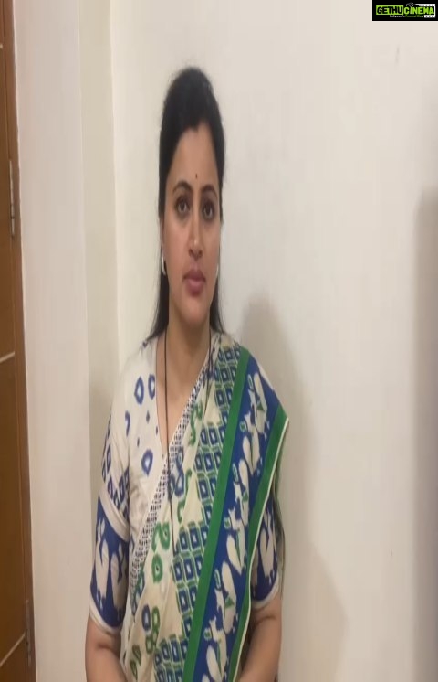 Navaneet Kaur Instagram - मा. सर्वोच्च न्यायालयातून ओबीसी राजकीय आरक्षणाला मान्यता मिळणे हा संपूर्ण ओबीसी समाजाचा विजय आहे. #obcreservation
