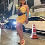 Neha Bhasin Instagram – Yellow illuminates my soul

#nehabhasin 
#nbwarriors 
#photodump 
#malaysia 
#ootd 
#fashion