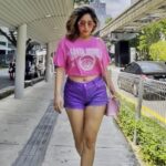 Neha Bhasin Instagram - Expressing the boldness of beauty through fashion. OOTD Shorts and T shirt @bershka Heels @ferragamo Bag @moschino Glasses @versace #NehaBhasin #fashion #ootd #trendingreels #reels #reelit #reelsinstagram #reelsindia #reelsglowup #nbwarriors