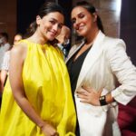 Neha Dhupia Instagram - With our eternal sunshine ☀️ @aliaabhatt … spoke about #darlings on stage and everything else off stage ☀️😍♥️