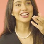 Neha Sharma Instagram – Streaming now on @socialswagworld 👏🏼👏🏼💕 @aishasharma25 #shiningwiththesharmas