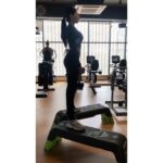Nikki Tamboli Instagram - @sr07official thanks for spreading so much positivity and making me stronger #legday #happyplacegym #sumosquats @resetlifeindia