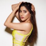 Nikki Tamboli Instagram - Some girls are just born with glitter in their veins..#justathoughtfortheday 😜