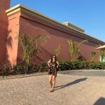 Nikki Tamboli Instagram - #legdaytoday✔️ Atlantis, The Palm