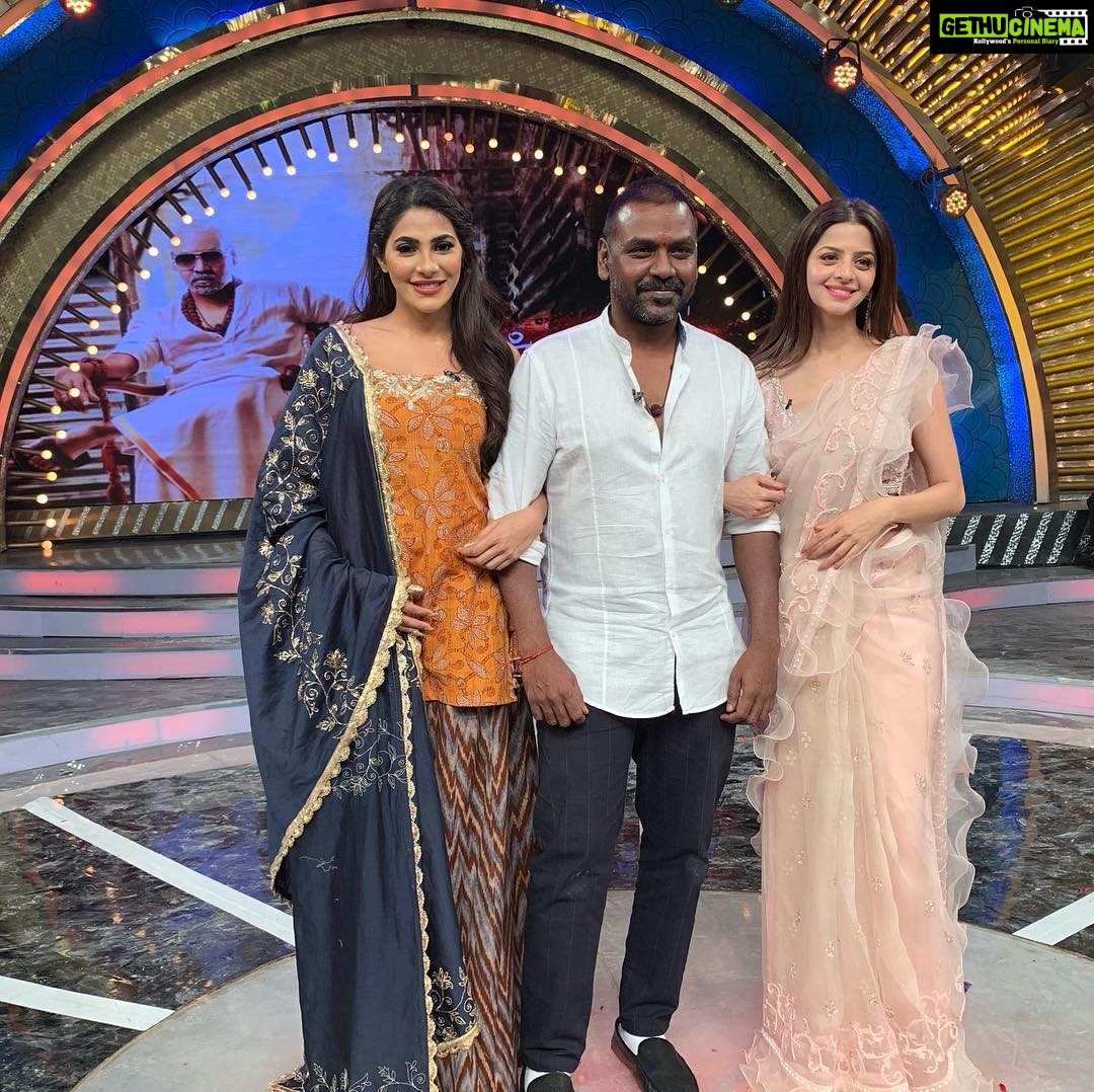 Nikki Tamboli Instagram - #vedika #oviya #raghavalawrence #kanchana3 🌺 @suntv
