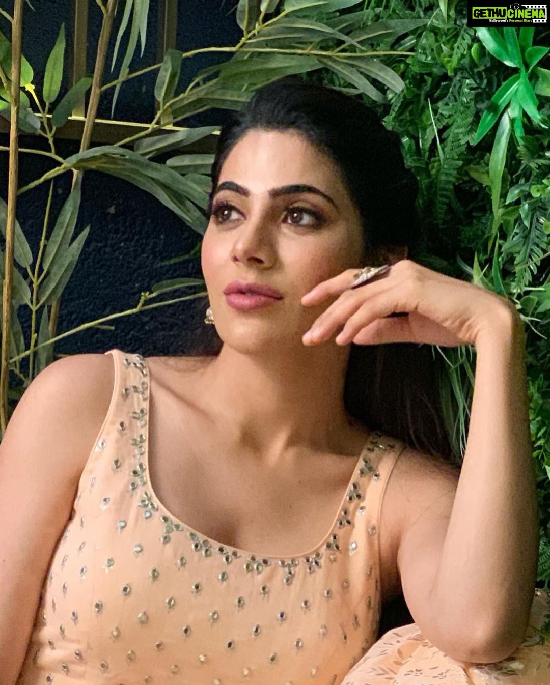 Nikki Tamboli Instagram - 💄 @kalpesh_joshi 🌺