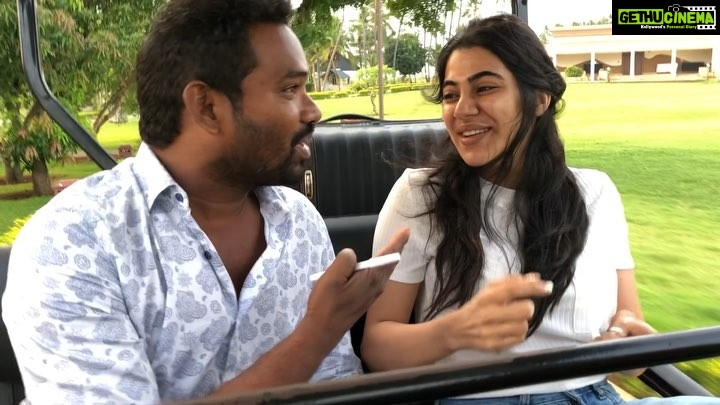 Nikki Tamboli Instagram - Spreading some laughter with my makeup artist baabu he is so funny 😂 #shootingspot #bestmakeupartistever 💖#funtimebeforeshooting