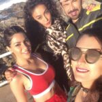Nikki Tamboli Instagram - Those were the days 😜💖🍹✨🥰❤️😘 @varunsood12 @sourabhraaj.jain @maheckchahal @aasthagill @ashukla09 . . . . #dost #laughter #love #life #crazynessoverloaded #fun #kkk11 #capetown #southafrica