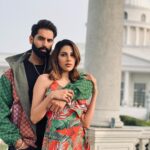 Nikki Tamboli Instagram - Like Peanut Butter and Jelly @parmishverma @nikki_tamboli We’re #ComingSoon on @MeloMusic.official Director @savio.sandhu Vocals @itsafsanakhan & @saajzofficial Music @shevvbeats Team @indr_saini @kvdhillon77
