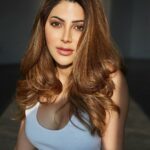 Nikki Tamboli Instagram - 🦢