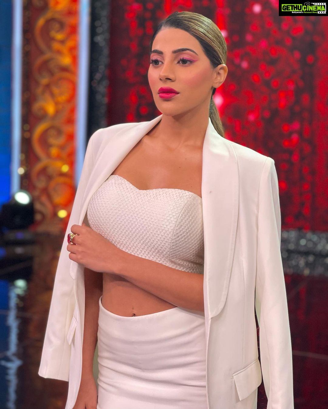 Nikki Tamboli Instagram - Much like white, I'm a classic🤍 . . . . . . #nikkitamboli #white #love #glam #classic