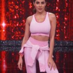 Nikki Tamboli Instagram - Sexy is a mindset not a waist size 🦹🏼‍♀️ H&M: @glambysalman @chettiarqueensly Outfit: @zasuwasw . . . . . . nikkitamboli #nikkians #fit #fitness #staystrong #stayfit #bodypositive #bodygoals #zeetv #zeecomedyshow #zeecomedy #gratitude