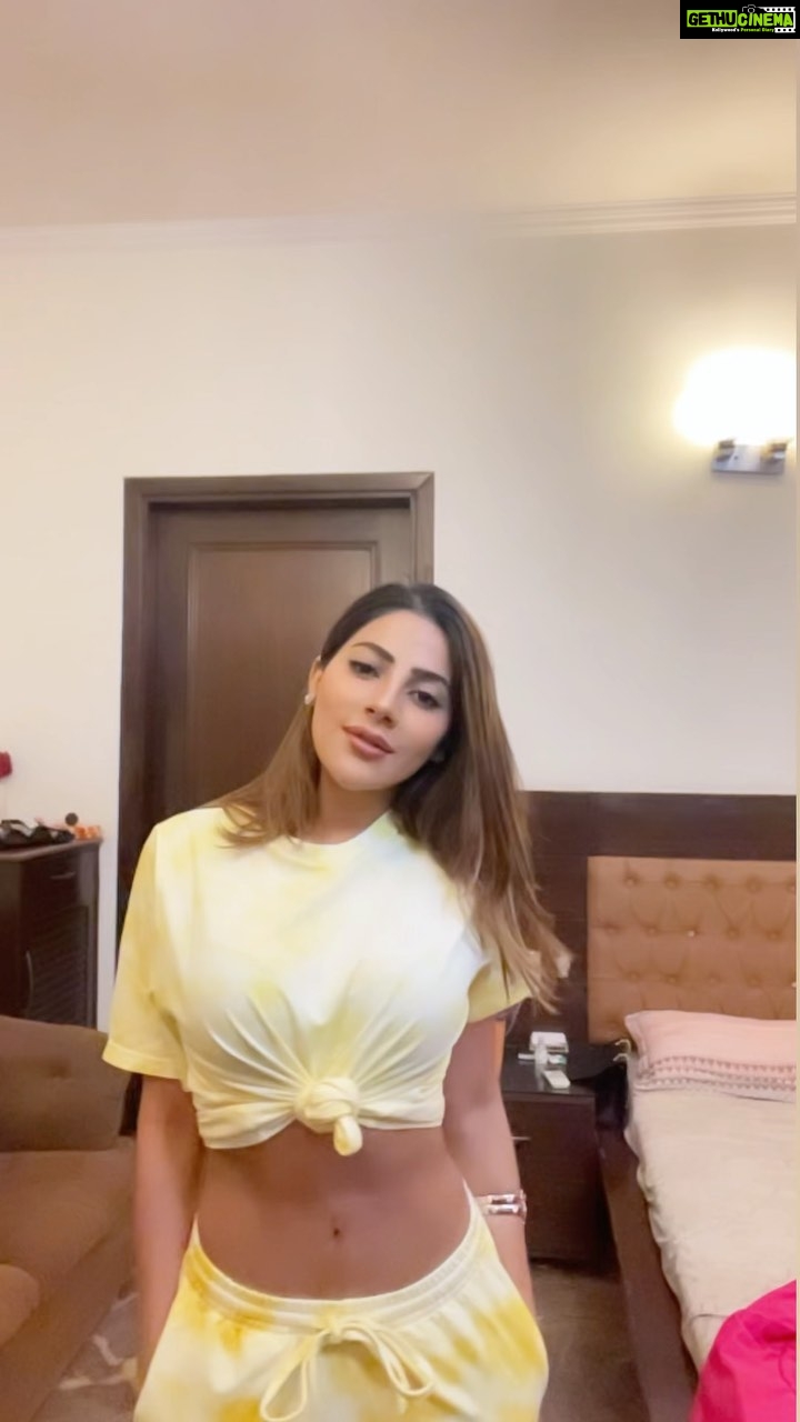 Nikki Tamboli Instagram - Nazar Na Lag Jaye Duniya Di π§Ώπ . . . . . #insane #nikkitamboli Wearing- @amaeeraandvannia