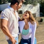 Nikki Tamboli Instagram – Twinning & winning 👫❤️🔥
@arjunbijlani
#twinning #cute #nikkitamboli #arjunbijlani #capetown #kkk11 #fun #sunnyday #somuchfun 🌟 Cape Town, Western Cape