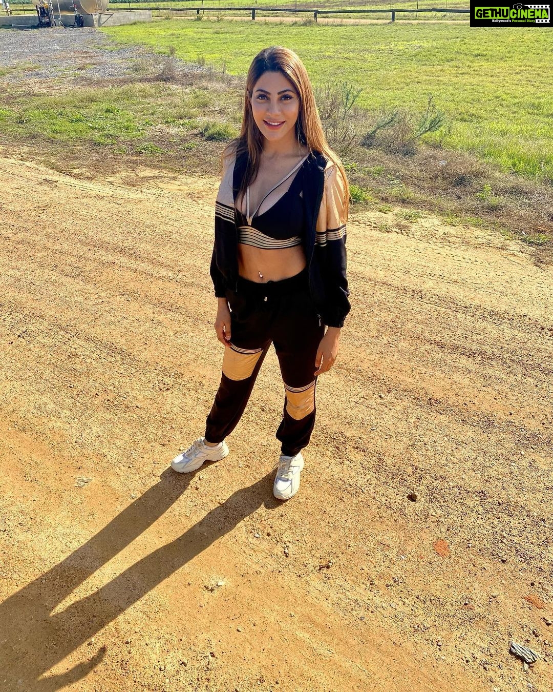 Nikki Tamboli Instagram - Nothing can stop your destiny🧿🧿 #faith #believe #bekind #love #gratitude #grateful #blessed #kkk11 #nikkians #nikkitamboli 💋 Outfit by @justbillibyrashmichhabra Capetown,SouthAfrica