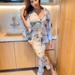 Nikki Tamboli Instagram - How I miss flaunting my pajama sets while I was in bb14 😻 #majormissing #throwbackthursday I hope everyone’s safe and sound 🌸🤍 #nikkitamboli #peace #love