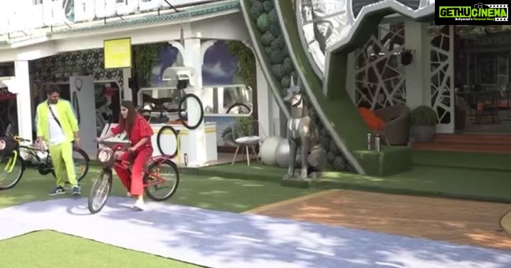 Nikki Tamboli Instagram - One against all! And #NikkiTamboli yet again giving it back and how! 🤩Not playing any woman card, not giving up or bragging, not making any issue out of it. Just enjoying the task and giving her 100%. A true sportsman spirit. 💕Vote for Nikki only on Voot Select App. . Outfit : @rashmichhabradesigns Styled by : @officialanahita . . @colorstv @endemolshineind @vootselect #TeamNikki #TamboliKiToli #Nikkians #VoteForNikkiTamboli #NikkiIsTheBoss #BB14 #Strong #passionate #taskmaster #goodmorning #BiggBoss #BiggBoss14 #instagood #instalike #instadaily #instavote