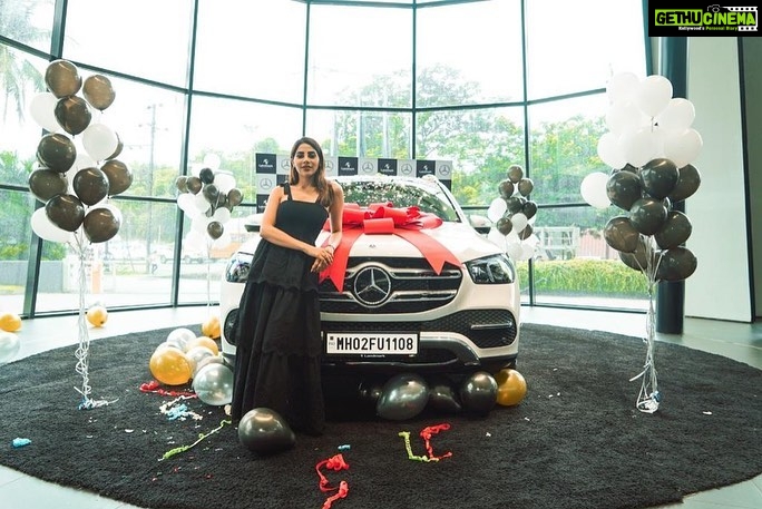 Nikki Tamboli Instagram - For always lifting me up and never letting me down, I'm forever grateful. I'll always be your little girl♥️♥️ . . . . . . . . . #newcar #mercedes #mercedesbenz 💕🙈 #daddylittlegirl #familyfirst #gratitude #blessed #gle