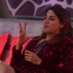 Nikki Tamboli Instagram - We all can see how much craze, enthusiasm, love and hunger does #NikkiTamboli have for #BiggBoss ❤ A true spirit and passion is required to play and win this game is clearly reflected here. We all want to see our bold and fierce Nikki in top 4 now! 🤩😇 . . @colorstv @endemolshineind @vootselect #TeamNikki #TamboliKiToli #NikkiIsTheBoss #BiggBoss2020 #BB14 #NikkiRulingBB14 #colorstv #BiggBoss14