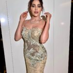 Nikki Tamboli Instagram - #aboutlastnight . . . . . . . H&M: @mishiangellomakeup 👗: @darsarahighfashion Jewellery: @label_rm Dubai United Arab Emirates