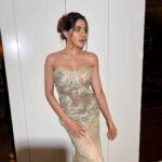 Nikki Tamboli Instagram - #aboutlastnight . . . . . . . H&M: @mishiangellomakeup 👗: @darsarahighfashion Jewellery: @label_rm Dubai United Arab Emirates