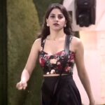 Nikki Tamboli Instagram - Bhot hard.. Bhot hard! Kaisi lagi aapko #BiggBoss14 ki rani #NikkiTamboli ki personality ab tak? 👸🌟@emiway_bantai ke rap ke tarah cha rahi haaaainn na? 😉 Neeche comment karo bhailog👇🏻 . . @colorstv @endemolshineind @vootselect #BBTrendMasterNikkiTamboli #EmiwayBantai #TeamNikki #NikkiIsTheBoss #BiggBoss2020 #BB14OnVoot #BiggBoss #BiggBoss14 #BB14 #NikkiInBB14 #NikkiRulingBB14