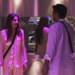 Nikki Tamboli Instagram - Isn't it fun, watching #NikkiTamboli learning some dance steps from #EijazKhan 😄 Any #Nikkians who'd like to try this step? 😋 . . @colorstv @endemolshineind @vootselect #TeamNikki #BombshellNikki #AamchiMulgi #MaharashtraChiShaan #NaughtyNikki #BiggBoss #BiggBoss14 #bb14 #NikkiInBB14