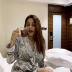 Nikki Tamboli Instagram - An americano on a Sunday morning just pumped me up for Weekend ka vaar. ☕ 🌞 Ok bye guys.. see you on your screens tonight at 9pm only on @colorstv. Keep watching #BiggBoss14 🥰 . . @endemolshineind @vootselect #NikkiTamboli #TeamNikki #BombshellNikki #AamchiMulgi #MaharashtraChiShaan #NaughtyNikki #BiggBoss #BiggBoss14 #bb14 #NikkiInBB14