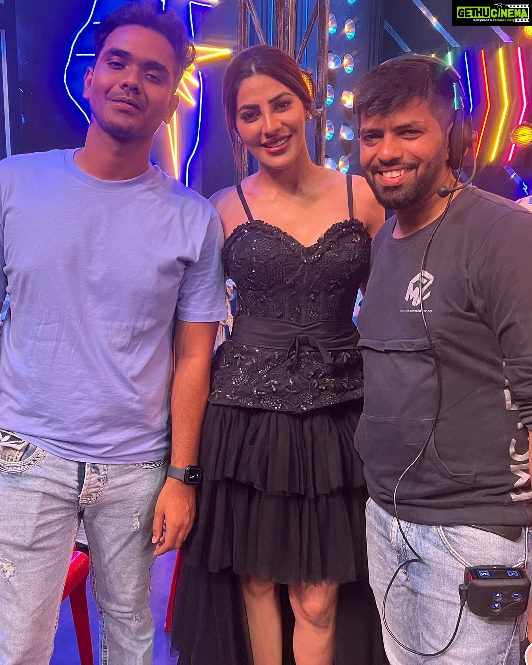 Nikki Tamboli Instagram - And TheKhatraKhatrashow comes to an end . A show that made me laugh and cry at the same time. A show that’s going to be etched in my happy memories forever. The masti on the sets , the happy fun banter with Bharti & Harsh , the super enthusiastic yet entertaining games everything was worth a while. It’s an emotional moment for me as it’s time to bid adieu to a show so close to my heart. Thankyou for making me a part of it. Only love & Gratitude 🙏🏻 😇❤️ #thekhatrakhatrashow