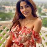 Nikki Tamboli Instagram - Being happy never goes out of style #happiness #smilemore #floralprint quarantine #stayhome #staysafe 🍂🍁
