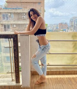 Nikki Tamboli Instagram - 💙