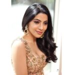 Nikki Tamboli Instagram - Wishing you and your family a very “Prosperous Pongal” உங்களுக்கும் உங்கள் குடும்பத்தினருக்கும் மிகவும் “வளமான பொங்கல்” வாழ்த்துக்கள் 🥰