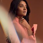 Nivedhithaa Sathish Instagram - Uneasy lies the head that wears the crown. 🥂 Shot by - @prachuprashanth Stylist - @navadevi.rajkumar Makeup - @makeupbywanshazia Suit by - @vynod.sundar Hair - @mythrayeehairandmakeup