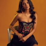 Nivedhithaa Sathish Instagram - Isssa vibe 👾☄️ Shot by - @prachuprashanth Stylist - @navadevi.rajkumar Makeup - @makeupbywanshazia Hair - @mythrayeehairandmakeup
