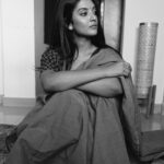 Nivedhithaa Sathish Instagram - 🖤