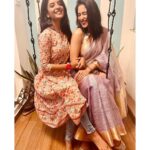 Nivedhithaa Sathish Instagram - With The firecracker @reginaacassandraa!💥♥️ #DiwaliMadness 🤘🏻 P.C. @thetravelleraa