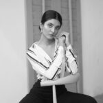 Nivedhithaa Sathish Instagram - Negative Space! Shot by - @harini_sarathy Location - @nolitapizzas Makeup - @makeupbywanshazia Hair - @ashwinihairandmakeup