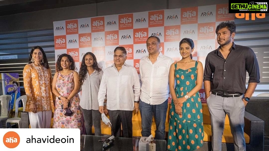 Nivedhithaa Sathish Instagram - Couldn’t have asked for better! #Next #Grateful 🎬❤️💫 Posted @withregram • @ahavideoin We're bringing the A Game to screens, y'all! 🔥 We're estatic to collaborate with @arkamediaworks_official for #AnyasTutorial- a horror thriller webseries that will leave you feeling chilly and binge-y! @reginaacassandraa @nivedhithaa_sathish #AlluArvind @pallavi712 @sowmya_sharma18 @shobuy_ @kesavanmagan @actorider91