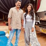 Nivedhithaa Sathish Instagram - Got the man with the plan right here!🎥 Missing My lady @pallavi712! ❤️ #ToNewBeginnings 🎬💫 P.C - @vavvetiusha Chalaa? XD P.S - My pants are from @the_veshti_company, you’re welcome! Don’t spam my DM now, Thank you. Hyderabad