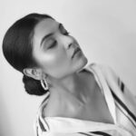 Nivedhithaa Sathish Instagram - Negative Space! Shot by - @harini_sarathy Location - @nolitapizzas Makeup - @makeupbywanshazia Hair - @ashwinihairandmakeup