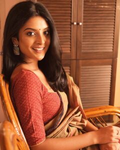 Nivedhithaa Sathish Instagram - 🍂

@margazhidesigns x @madhulika.kapilavayi