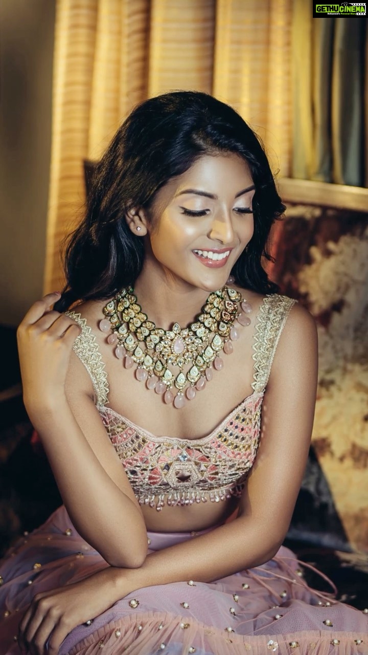 Nivedhithaa Sathish Instagram - “I believe in pink. I believe that laughing is the best calorie burner. I believe in kissing, kissing a lot. I believe in being strong when everything seems to be going wrong. I believe that happy girls are the prettiest girls. I believe that tomorrow is another day and I believe in miracles. Outfit - @studio149 Shot by - @ganesh_toasty Makeup - @salomirdiamond Hair - @raisedbrowsbybhavani Location - @bouteak_india Jewellery - @mspinkpantherjewel